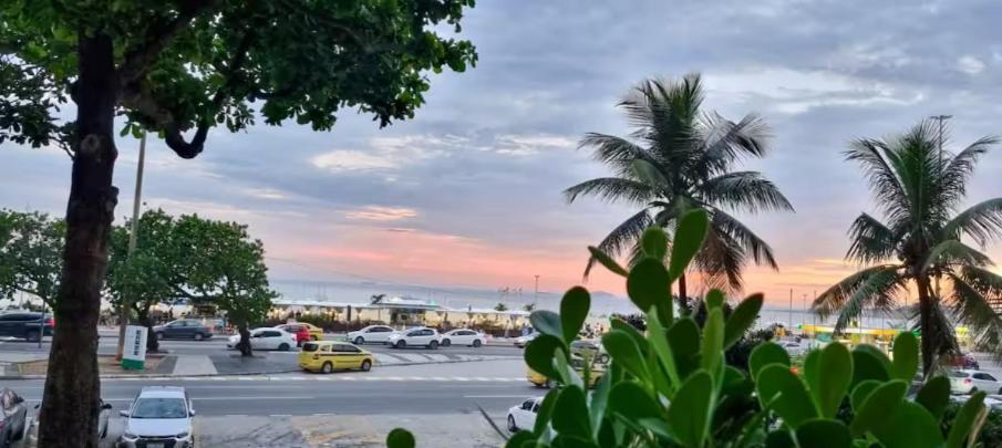 Luxo A Beira Mar Com Jacuzzi Particular Apartamento *